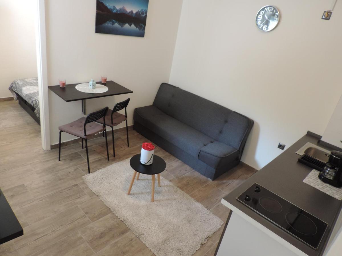 Apartment Carla Split Bagian luar foto